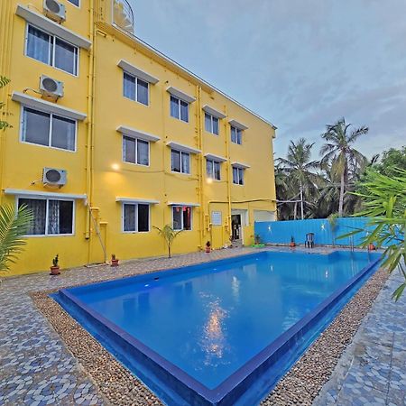 Auro Galaxy Pondicherry Exterior foto