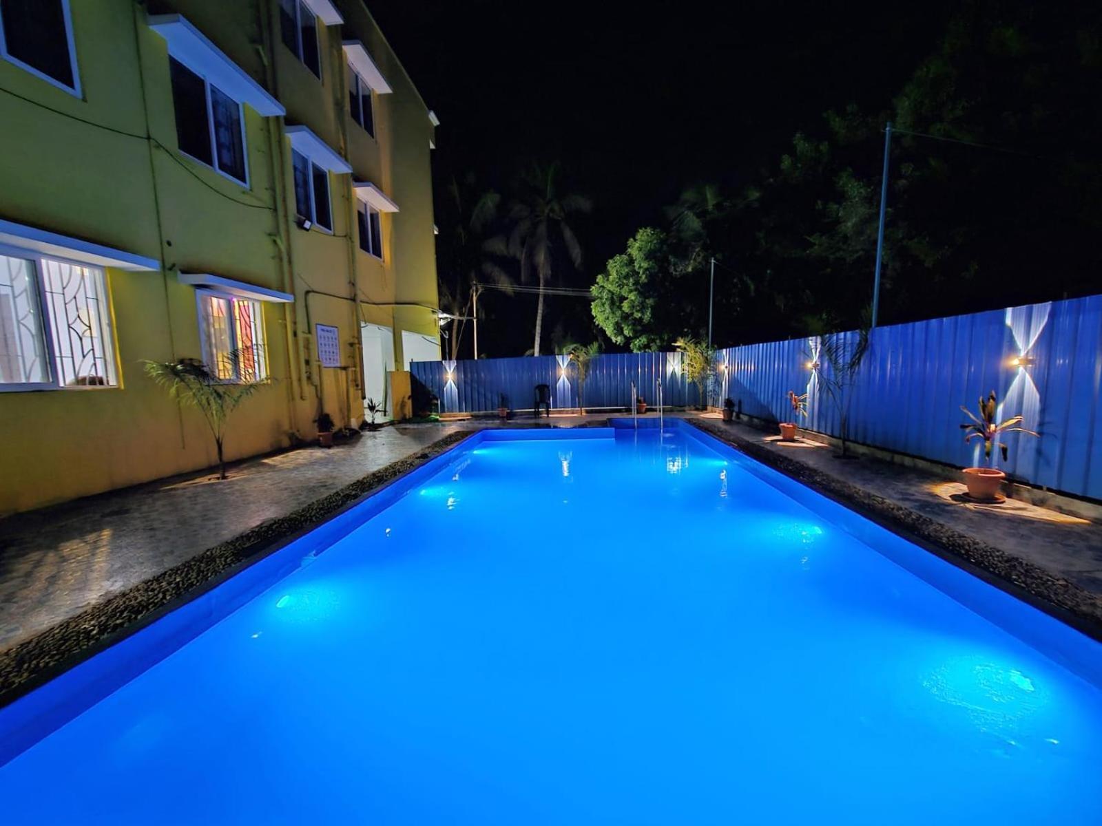 Auro Galaxy Pondicherry Exterior foto
